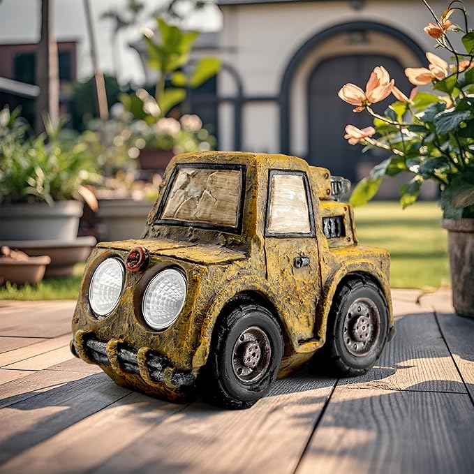 Garden Statue Outdoor Solar Car Decor with LED Light Vintage Resin Sculpture Truck Rustic Decoration for Lawn Patio Yard Gifts for Women
