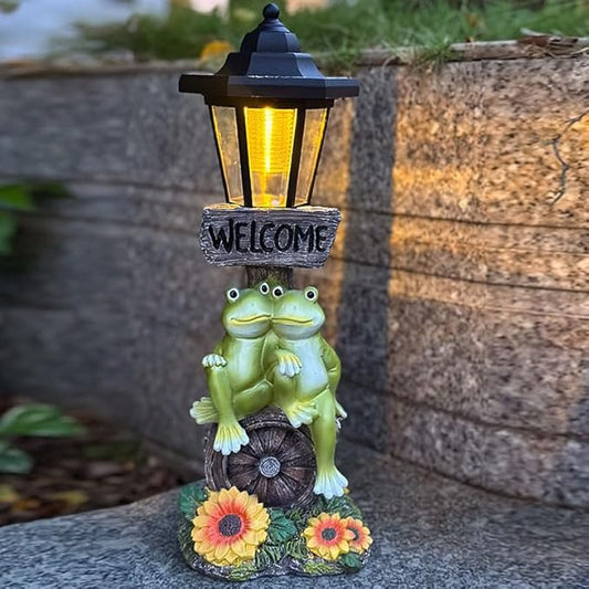 Solar Frog Garden Statue, Outside Frog Statue Gift - Outdoor Solar Garden Figurines Decorative Art Housewarming Gift Suitable for Balcony, Courtyard, and Lawn Decor