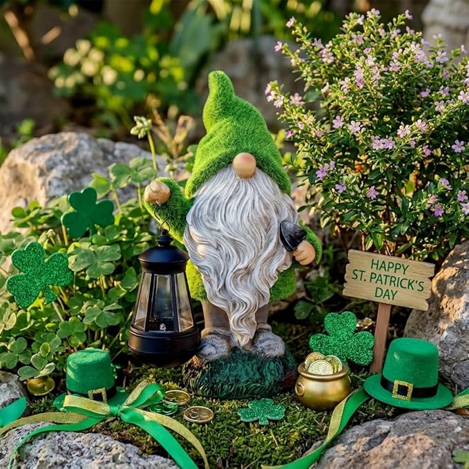 TERESA'S COLLECTIONS Christmas Outdoor Statue for Home, Resin Gnome Decorations with Solar Outdoor Lights for Garden Decor,Green Garden Sculptures & Statues for Front Patio Lawn, Gifts for Mom,12"