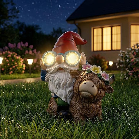Garden Gnome Statue Sitting Highland Cow Figurine with Flower Wreath, Solar LED Lights Outdoor Telescope Weatherproof Yard Art Decor for Patio Lawn, Housewarming Gifts for Women Mom