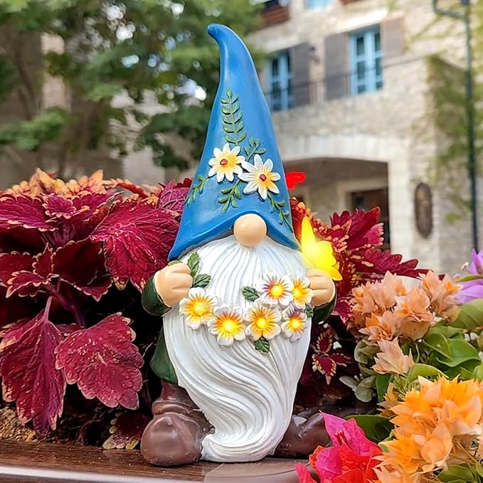 DKJOCKY Gnome Garden Decor Statue with Solar Light Lantern, Funny Waterproof Resin Figurine Outdoor Decorations for Yard Patio Lawn Balcony Porch, Birthday Gifts for Women Mom Grandma