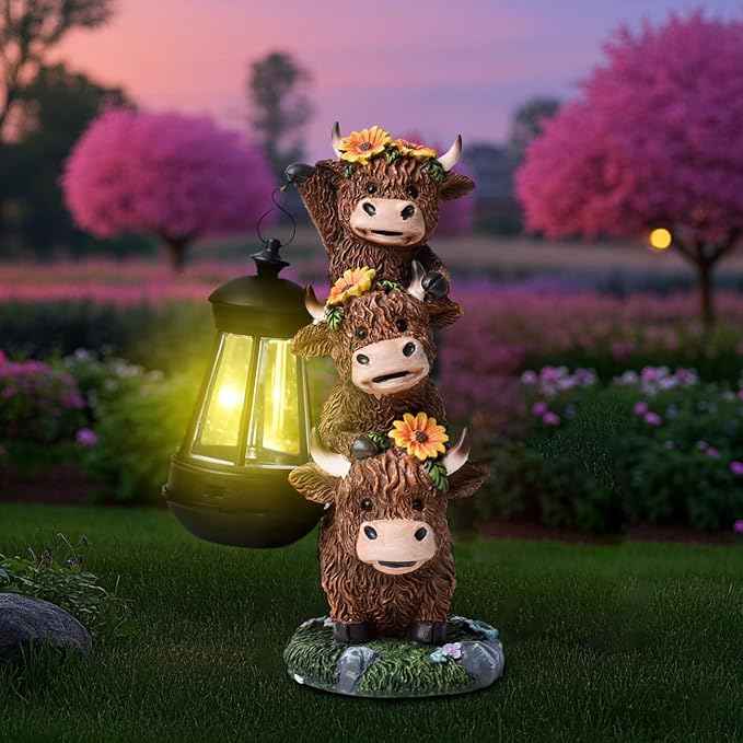 Solar Stacking Highland Three Cute Cow Garden Decor, Outdoor Statue Decorative Resin Light for Yard Decorations Lawn Patio Pathway