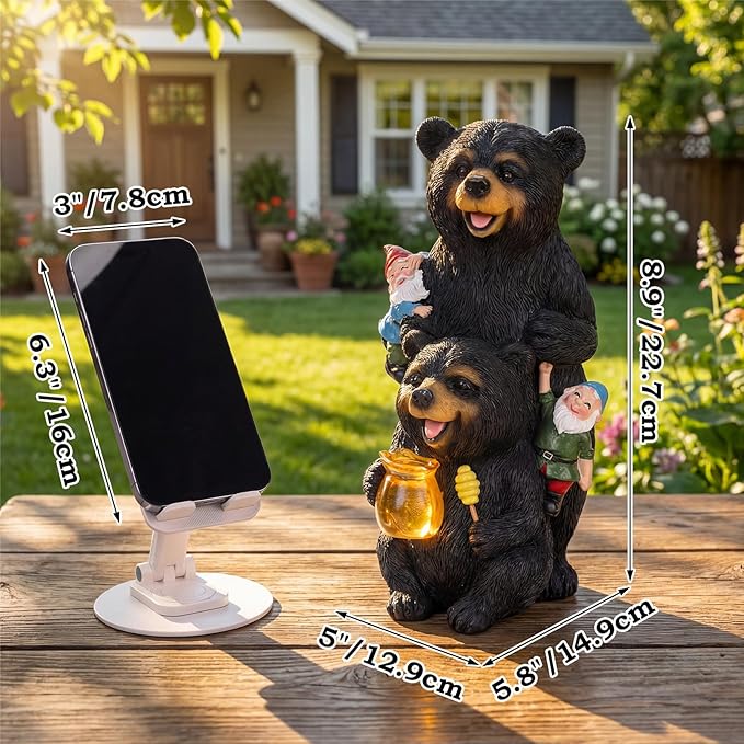 PETAFLOP Solar Garden Decor, Bear Family Statue with Glowing Honey Jar and Friendly Gnomes, Cozy Woodland Outdoor Ornament for Patio Porch Yard, Heartwarming Housewarming Gift
