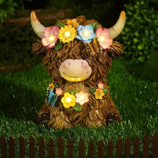 Highland Cow Solar Statue Outdoor Decor Resin Highland Cow Figurine with Flower Gifts for Women Mom for Spring Yard Garden Lawn Ornaments, Calf Gnome Herd Lovers(Bright)